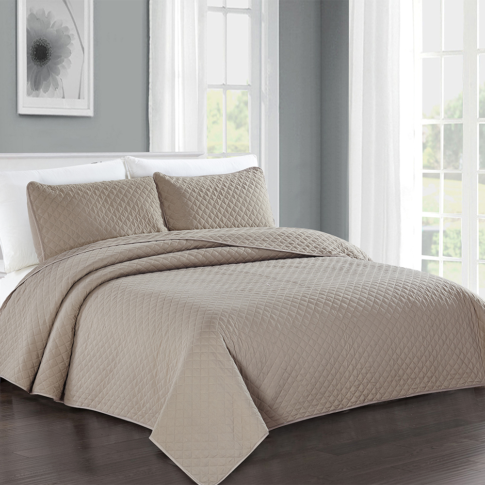 99.99% 폴리 에스테르 솔리드 3 PCS 퀼트 베드 커버