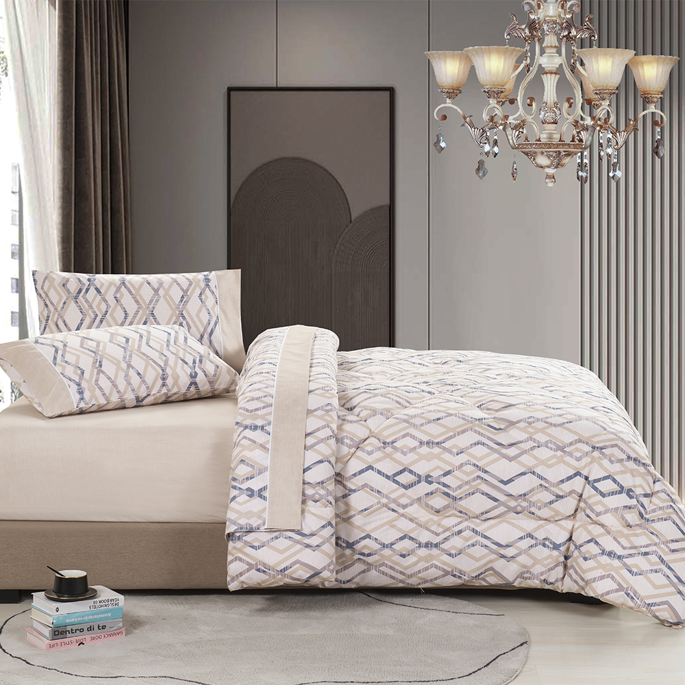 99.99% 폴리 에스테르 85GSM Twill Disperse 인쇄 5 PCS Comforter 세트